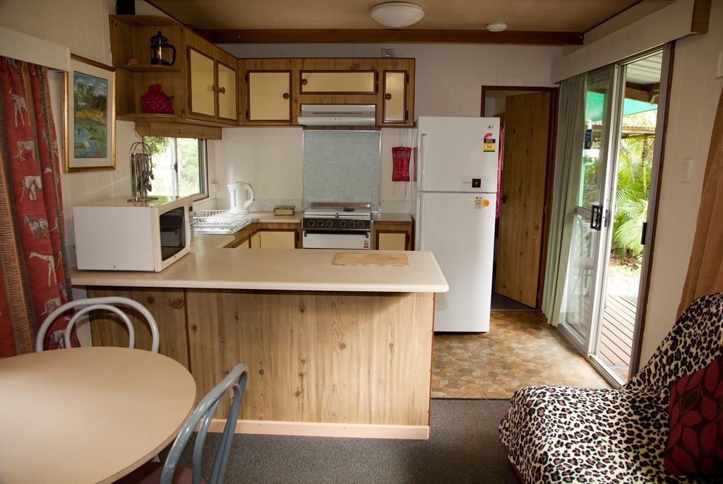Lake Eacham Tourist Park & Cabins Zimmer foto