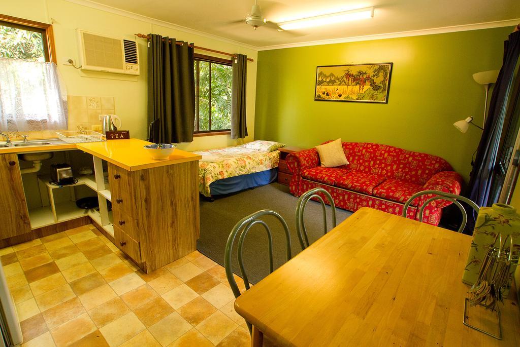 Lake Eacham Tourist Park & Cabins Zimmer foto