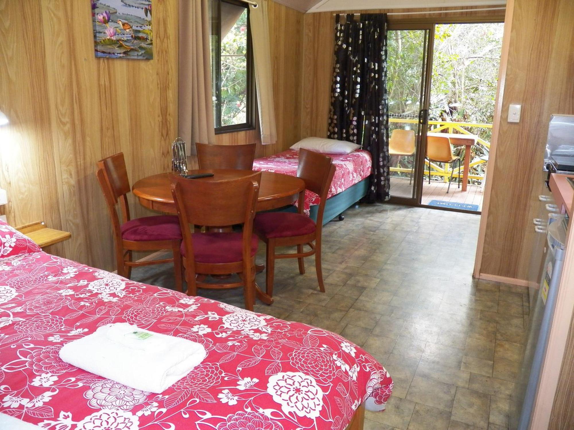 Lake Eacham Tourist Park & Cabins Zimmer foto